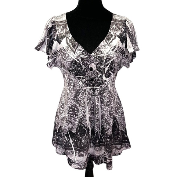 y2k gray and white boho baby doll patterned top - Picture 1 of 10